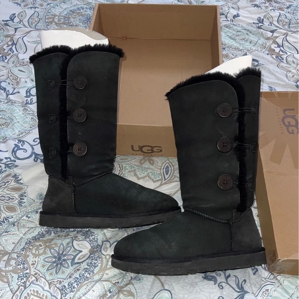 Uggs - image 7